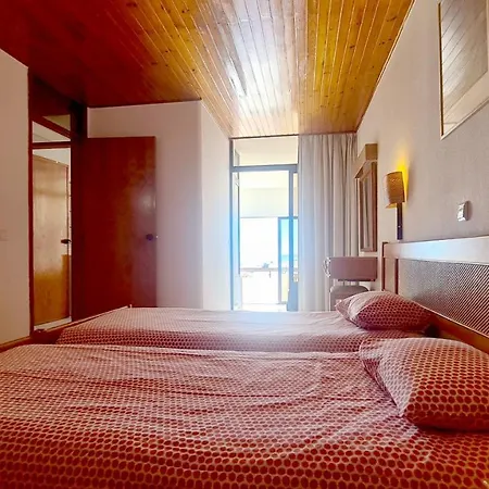 Albufeira, Sea And Old Town View Appartement *