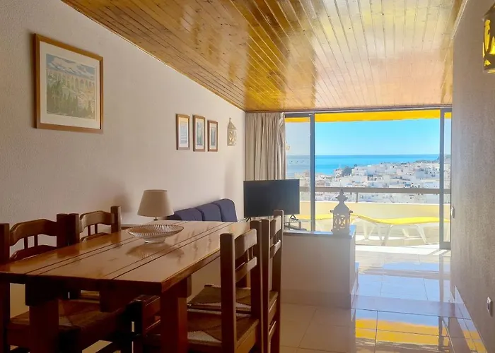 Albufeira, Sea And Old Town View Apartmán