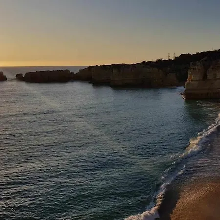 Albufeira, Sea And Old Town View דירה אלבופיירה