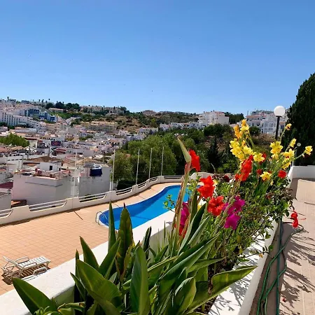Albufeira, Sea And Old Town View דירה אלבופיירה